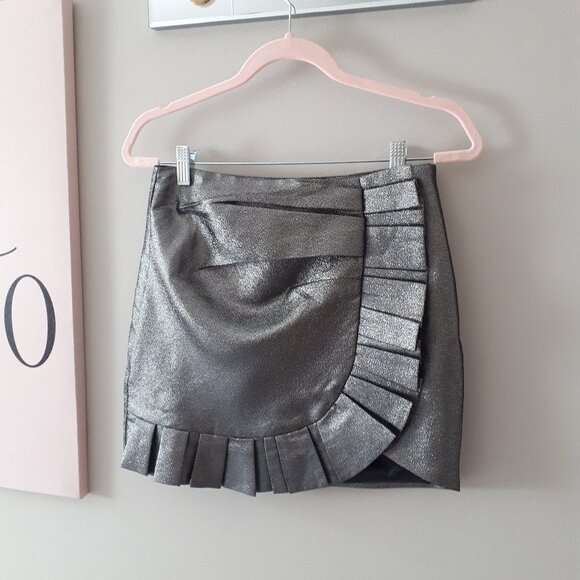 NWT Do+Be charcoal grey silver metallic thread pleated asymmetrical miniskirt, M - Picture 13 of 13